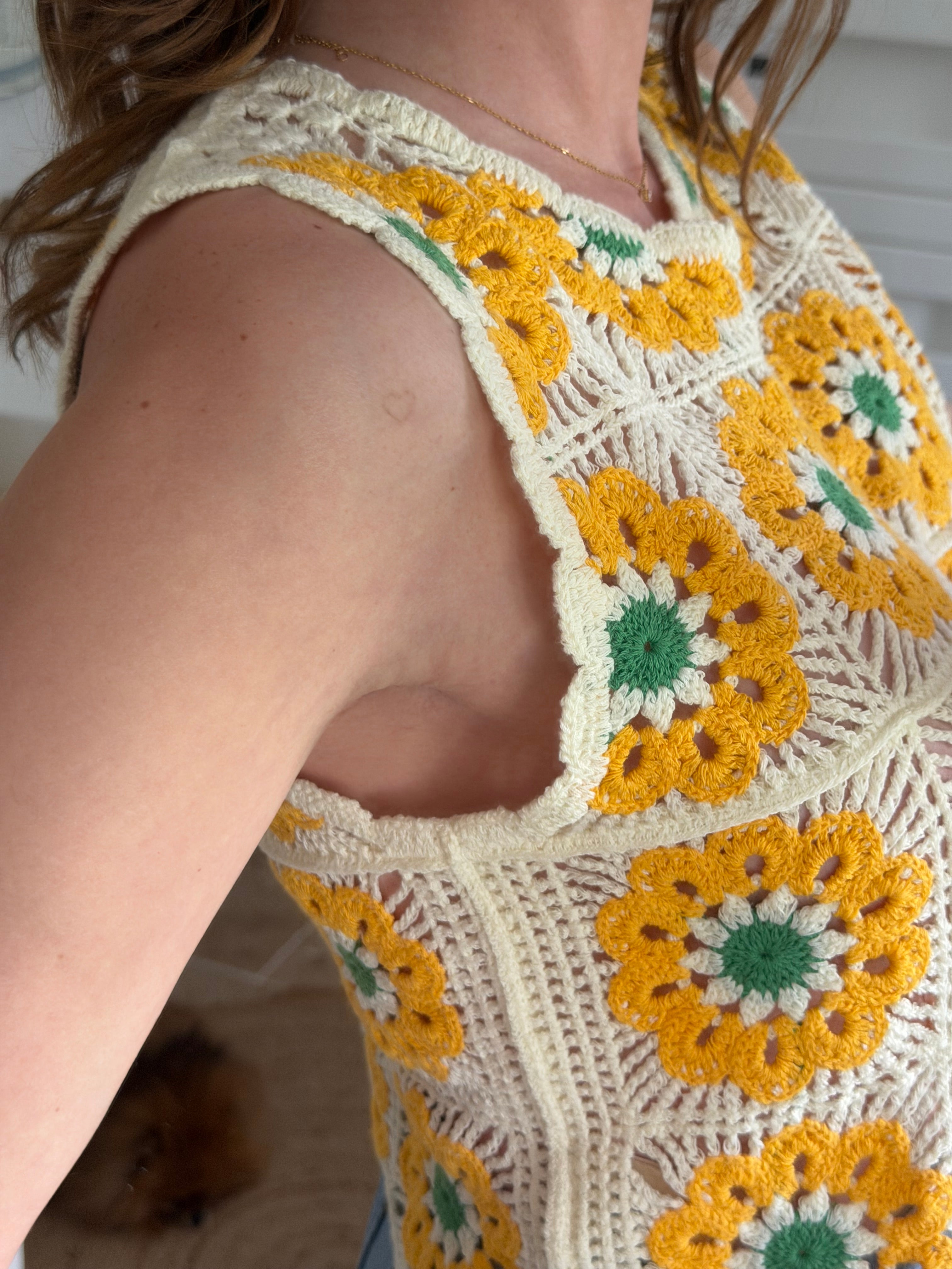 Top crochet graphique – inspiration rétro
