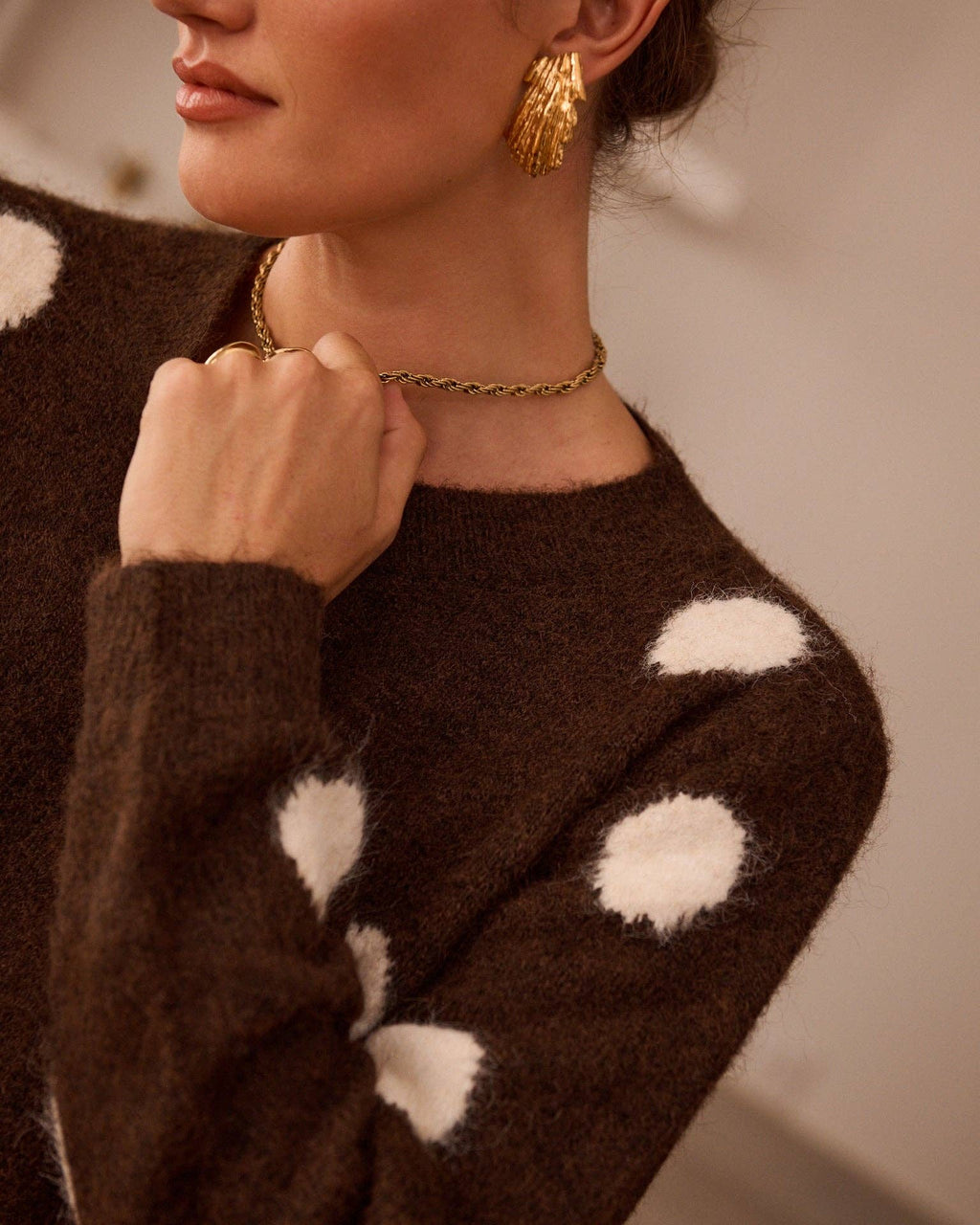 Pull chocolat à pois