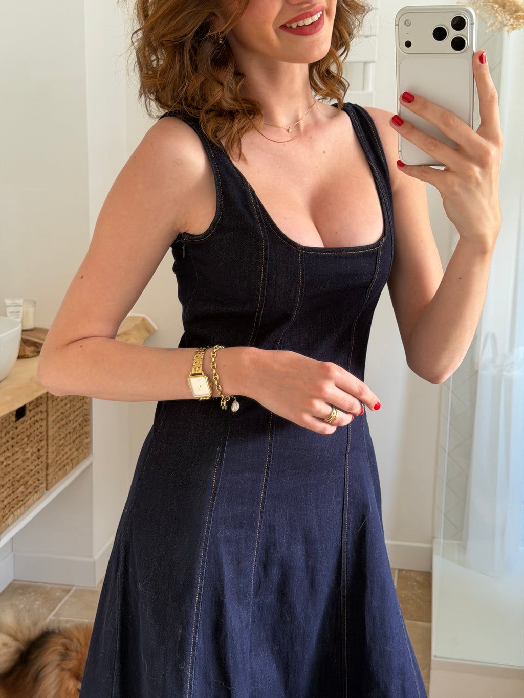 Robe en denim unie sans manches – Coupe structurée