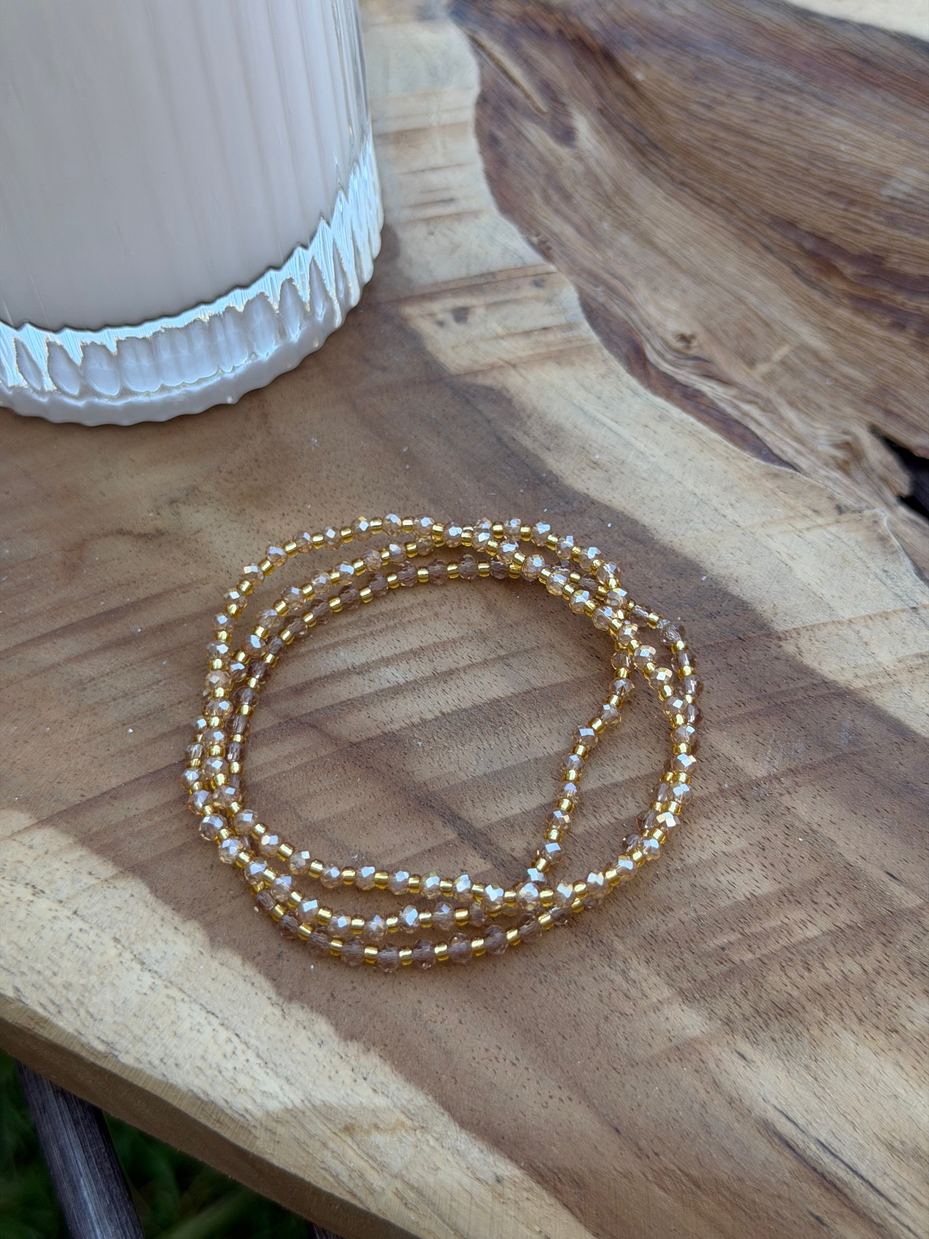 Bracelets élastique en perles de verre – Tons dorés & nacrés