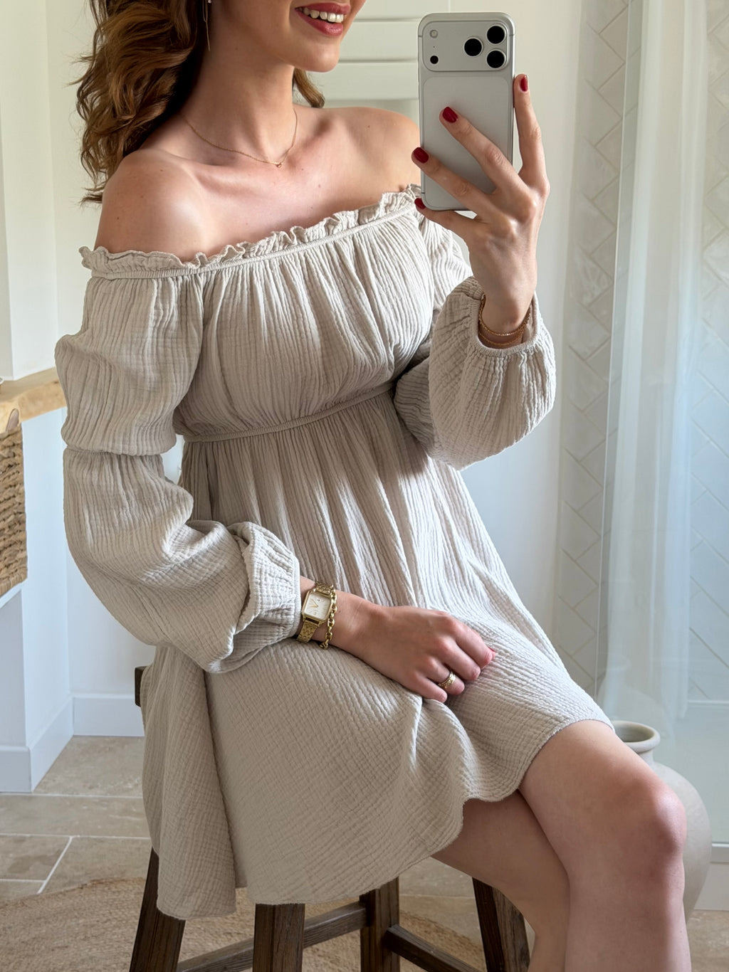 Robe courte épaules dénudées - Beige