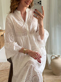 Robe longue en broderie anglaise